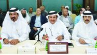 Sheikh Khalifa bin Jassim Al Thani (centre), Chairman, Qatar Chamber, and Mohammed bin Ahmed bin Towar Al Kuwari (left), Vice-Chairman, QC, with other officials during the meeting with visiting Pakistani trade delegation at QC premises yesterday.