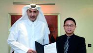 Saud Omar Almana (left), Vice-Chairman of Almana Group, and Eric, Regional Director of Dahua, after signing the partnership agreement. 