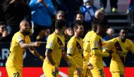 Barcelona's Chilean midfielder Arturo Vidal (L) celebrates after scoring during the Spanish league football match Club Deportivo Leganes SAD against FC Barcelona at the Estadio Municipal Butarque in Leganes on November 23, 2019. / AFP / PIERRE-PHILIPPE MA