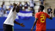 Ghana coach Otto Addo gives instructions to Iddrisu Baba during the International Friendly (Nicaragua v Ghana) at Francisco Artes Carrasco Stadium, Lorca, Spain, on September 27, 2022. (REUTERS/Susana Vera)