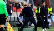 Nice's Italian head coach Francesco Farioli celebrates after winning the French L1 football match between OGC Nice and Toulouse FC at the Allianz Riviera Stadium in Nice, south-eastern France, on November 26, 2023. (Photo by Valery HACHE / AFP)