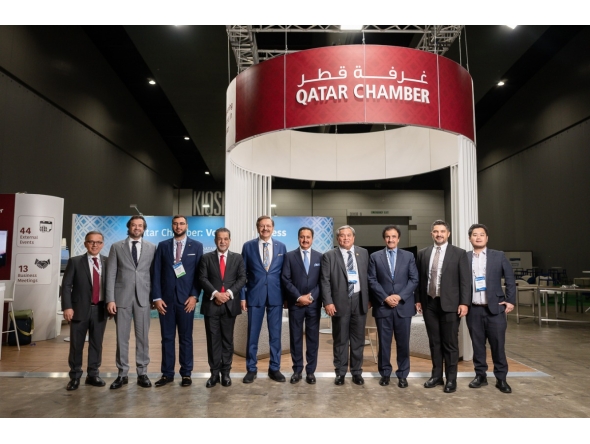 QC Chairman, Sheikh Khalifa bin Jassim Al Thani with other officials during the World Chambers Congress event in Melbourne, Australia.