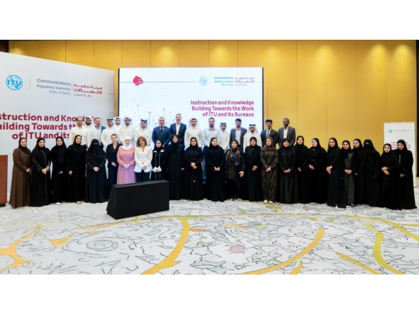 Participants of the workshop in a group photo. 