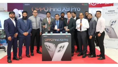 OPPO Country Manager, Qatar, Sou Mein Hein, along with LuLu Group representatives at the launch event.