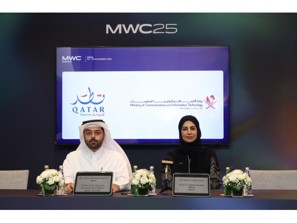 Assistant Undersecretary for Digital Industry Affairs at MCIT H E Reem Al Mansoori, and Chief of the Tourism Development Sector, Omar Al Jaber at Qatar Tourism during the press conference.
