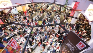 The opening day witnessed massive response by the Safari customers. 