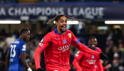 Paris Saint-Germain's French forward #29 Bradley Barcola celebrates after scoring his team second goal during the UEFA Champions League round of 16 second leg football match between Chelsea FC and Paris Saint-Germain (PSG) at Stamford Bridge, west London on March 17, 2026. (Photo by FRANCK FIFE / AFP)