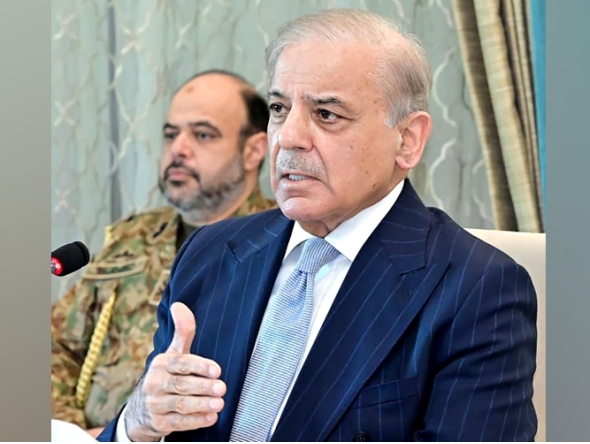 This handout photograph taken and released by Pakistan's Prime Minister Office on April 13, 2026 shows Pakistan's Prime Minister Shehbaz Sharif (R) attending a special meeting of the federal cabinet in Islamabad. (Photo by Pakistan's Prime Minister Office / AFP) 