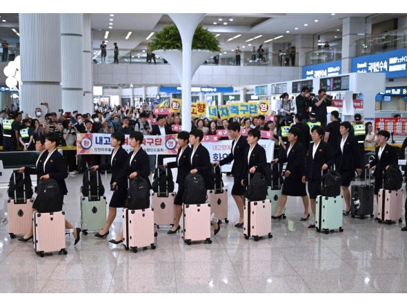 North Korea's Naegohyang Women's FC players arrive at Incheon International Airport in Incheon on May 17, 2026. (Photo by Jung Yeon-je / AFP)