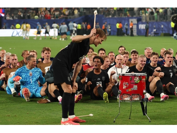 Norway's players celebrate after winning the 2026 World Cup Group I football match between Norway and Senegal at the New York/New Jersey Stadium in East Rutherford on June 22, 2026. (Photo by Charly Triballeau/ AFP)