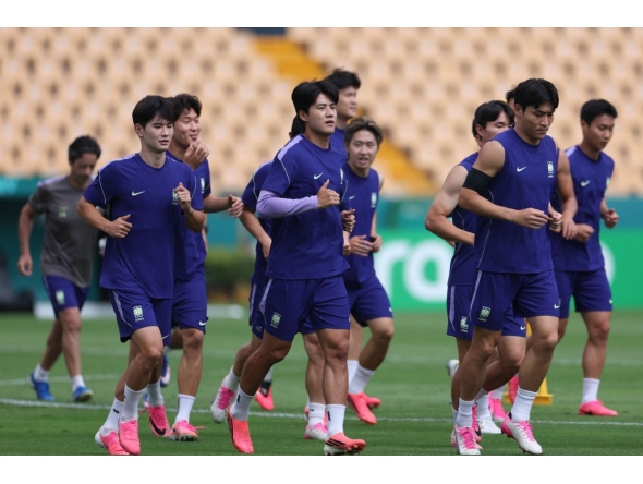 Republic of Korea players during a training session ahead of the match against South Africa. PIC: (AFP)