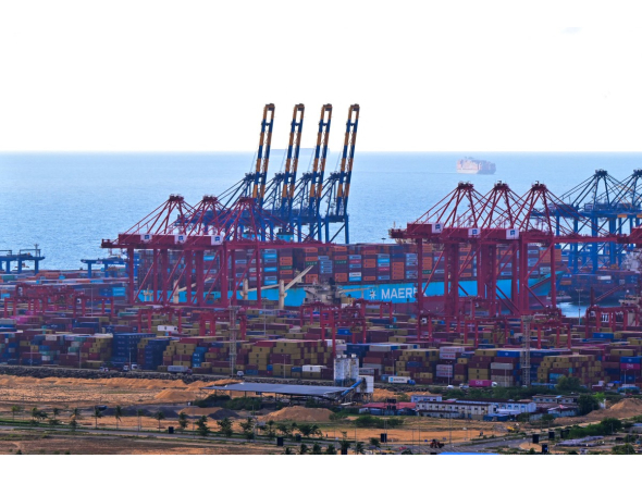A general view of the port in Colombo on September 18, 2026. (Photo by Ishara S. KODIKARA / AFP)
