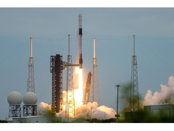 A SpaceX Falcon 9 rocket and Dragon spacecraft carrying NASA's Crew-13 lifts off from Space Launch Complex 40 at Cape Canaveral Space Force Station on October 01, 2026 in Cape Canaveral, Florida. ( Justin Sullivan/Getty Images/AFP)