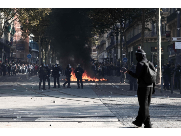French Republican Security Corps hold protective shield prior to the start of a demonstration to protest against the 'high cost of living', in Marseille on October 17, 2026. (Photo by Thibaud Moritz / AFP)
