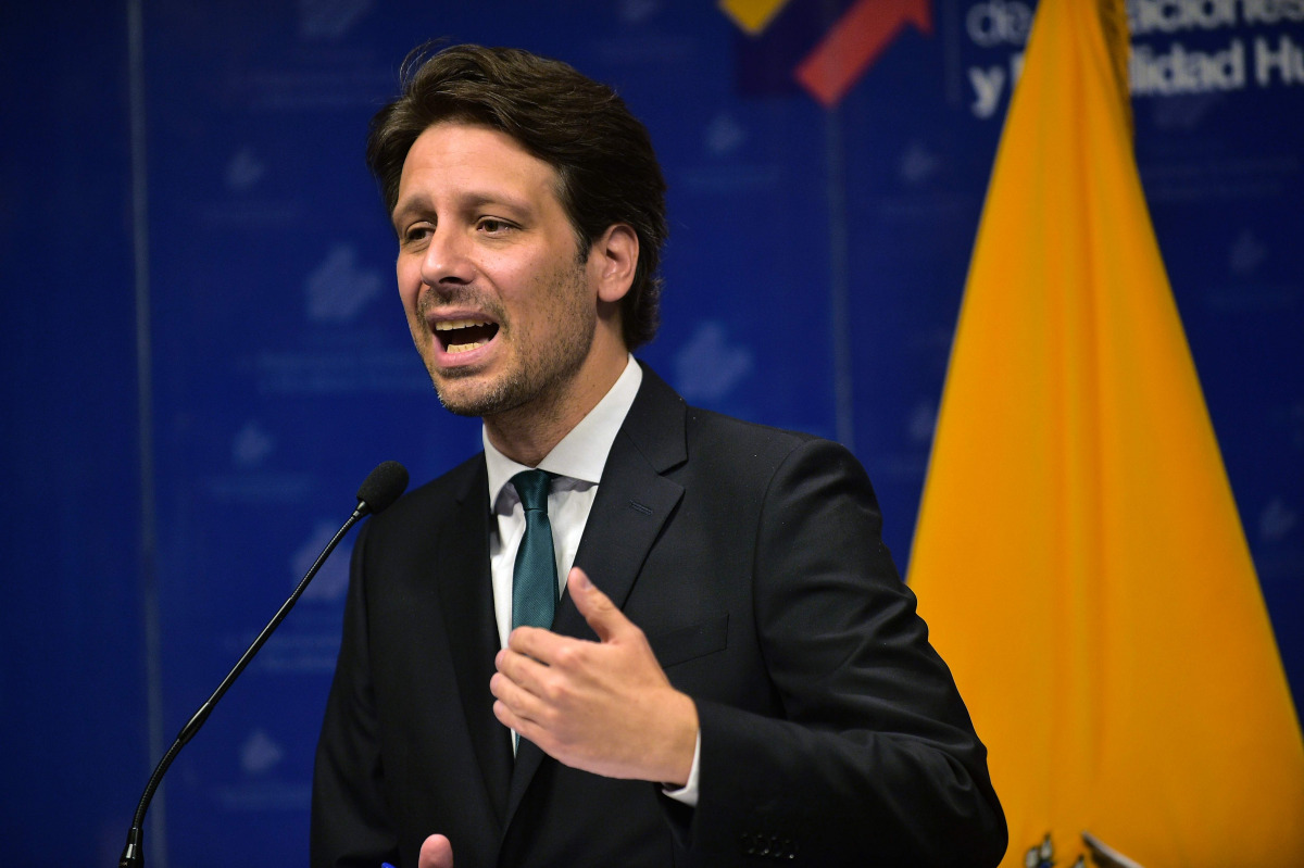 Ecuador's Foreign Minister Guillaume Long offers a press conference in Quito on October 24, 2016 regarding the peace negotiations between the Colombian government and the ELN rebel group that are scheduled to begin on October 27 in the Ecuadorean capital.
