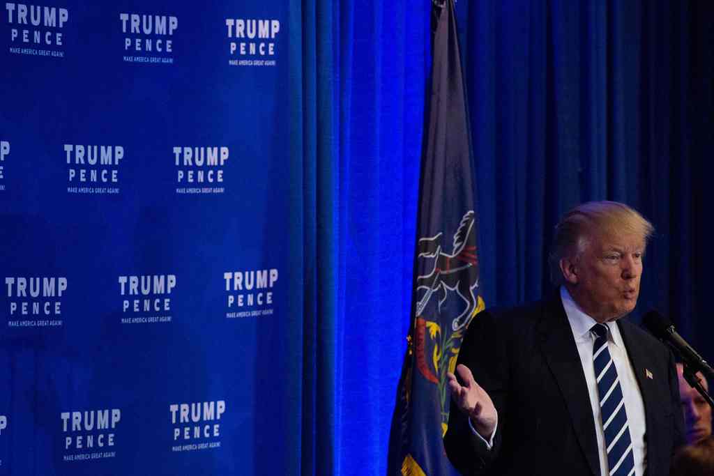 Republican presidential nominee Donald Trump speaks at a private gathering in King of Prussia, Pennsylvania on November 1, 2016. AFP / DOMINICK REUTER
