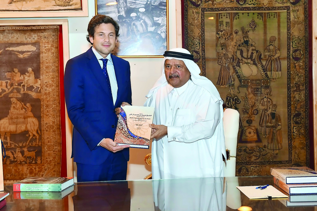 Sheikh Faisal bin Qassim Al Thani, Chairman of the Qatari Businessmen Association (right); with Guillaume Barazzone, the Mayor of city of Geneva at the event.