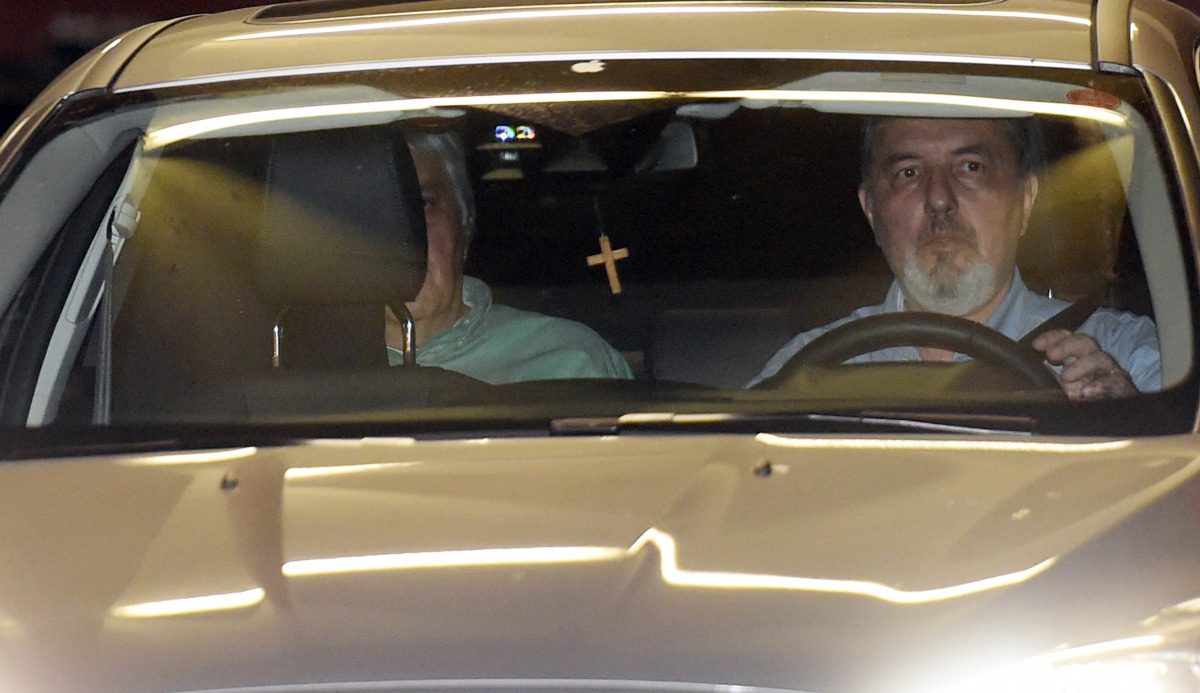 File photo: WorkersParty senator Delcdio do Amaral Llinked to the Petrobras scandal leaves the Transit Police Battalion compound upon being released by order of the Supreme Federal Tribunal on Febr 19, 2016 in Brasilia (AFP) 
