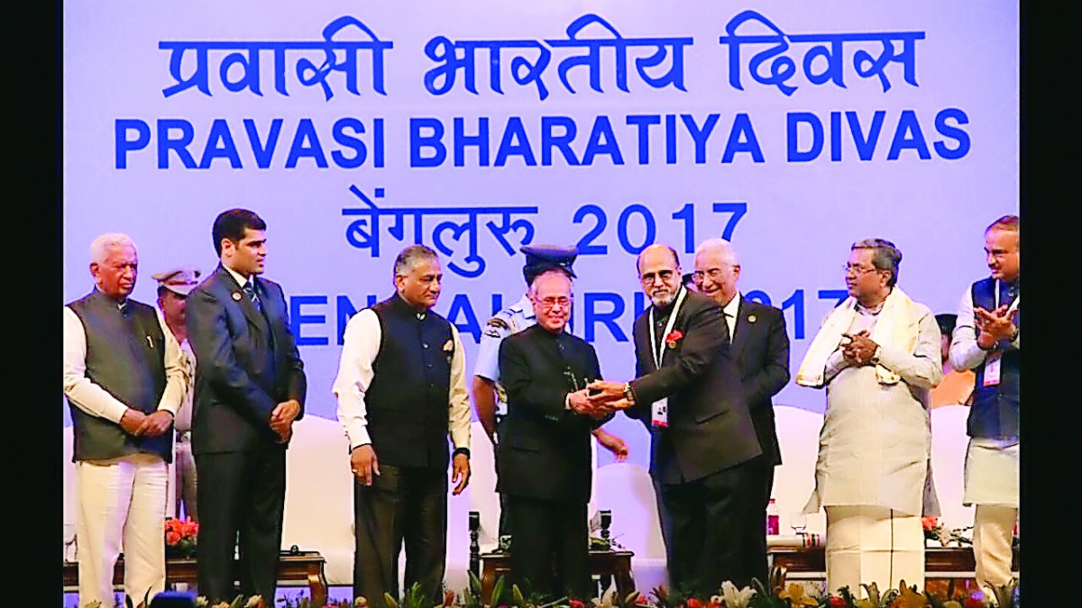 Dr R Seetharaman (fourth left), Doha Bank CEO receiving the award from Indian President Pranab Mukherjee (third left) at the Pravasi Bhartiya Divas Convention yesterday, in Bengaluru, 