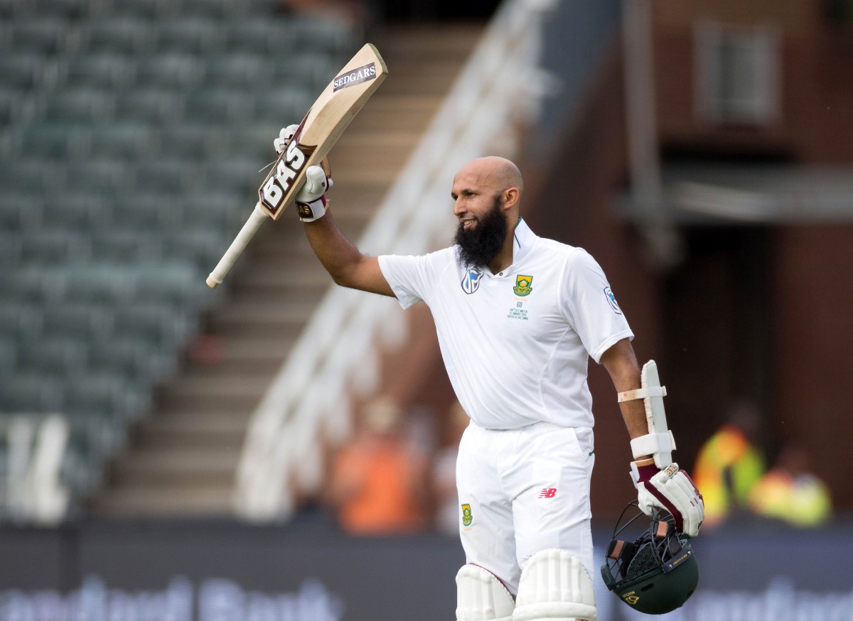 South Africa's Hashim Amla celebrates scoring a century. (REUTERS/James Oatway)