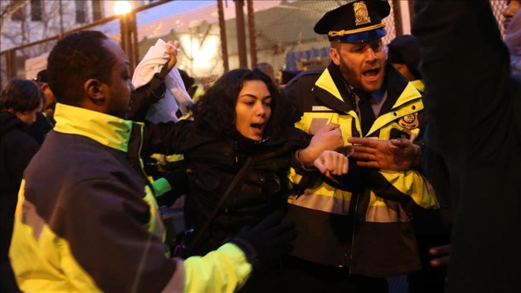 Security forces intervene anti-Trump demonstrators as they try to block entrances on the inauguration day of Donald Trump, the 45th President of the United States, in Washington, United States on January 20, 2017. (Mohammed Elshamy - Anadolu Agency).