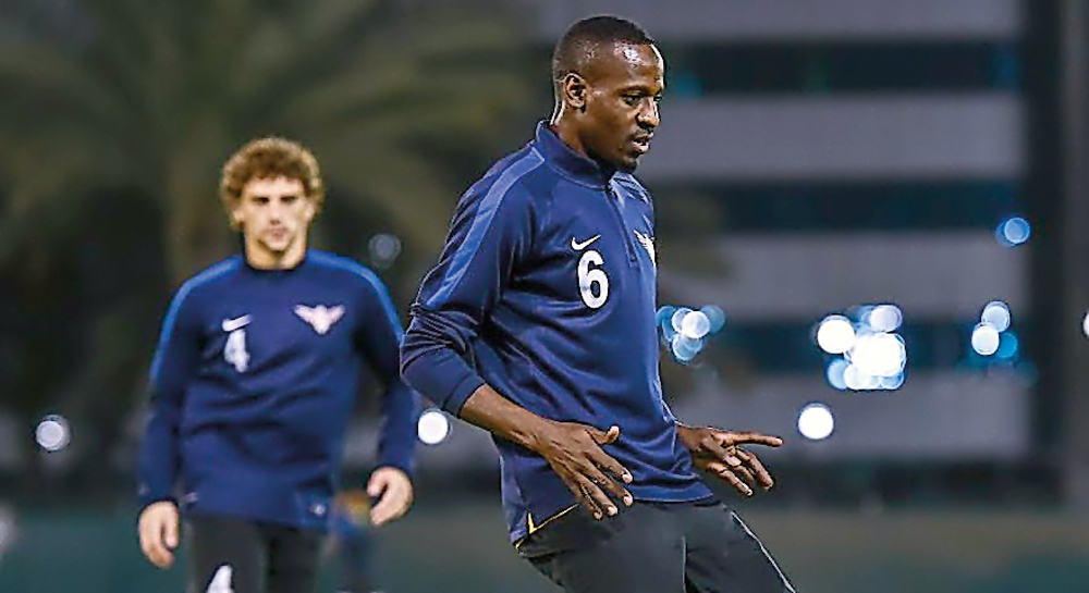 El Jaish defender Yasir Abubakar Isa