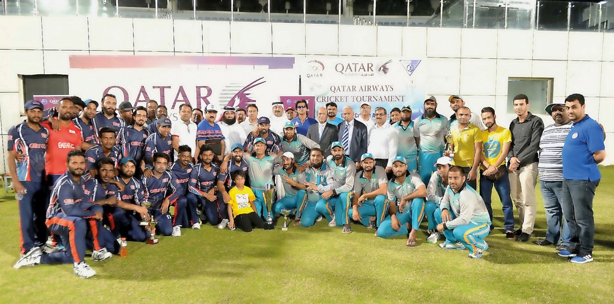 Feroz Youngsters  and Galfar Al Misnad along with QCA officials pose for a group photo.  