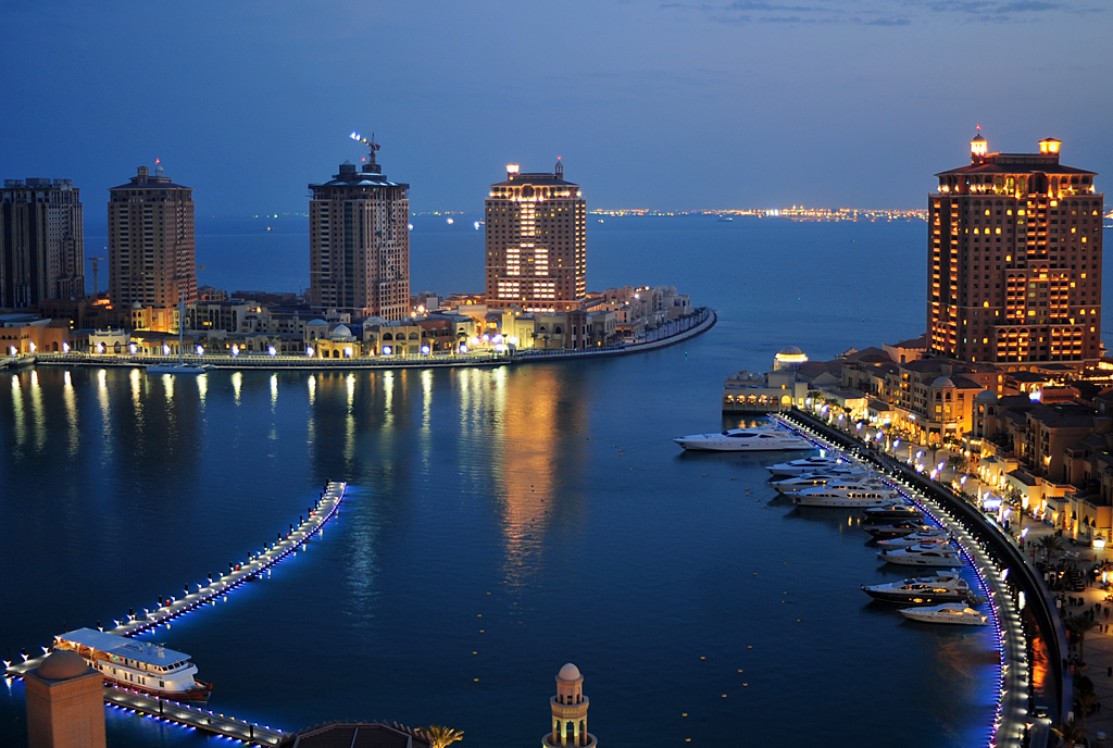 A view of Pearl Qatar at Dusk (Steven Byles from Singapore / Wikimedia Commons)