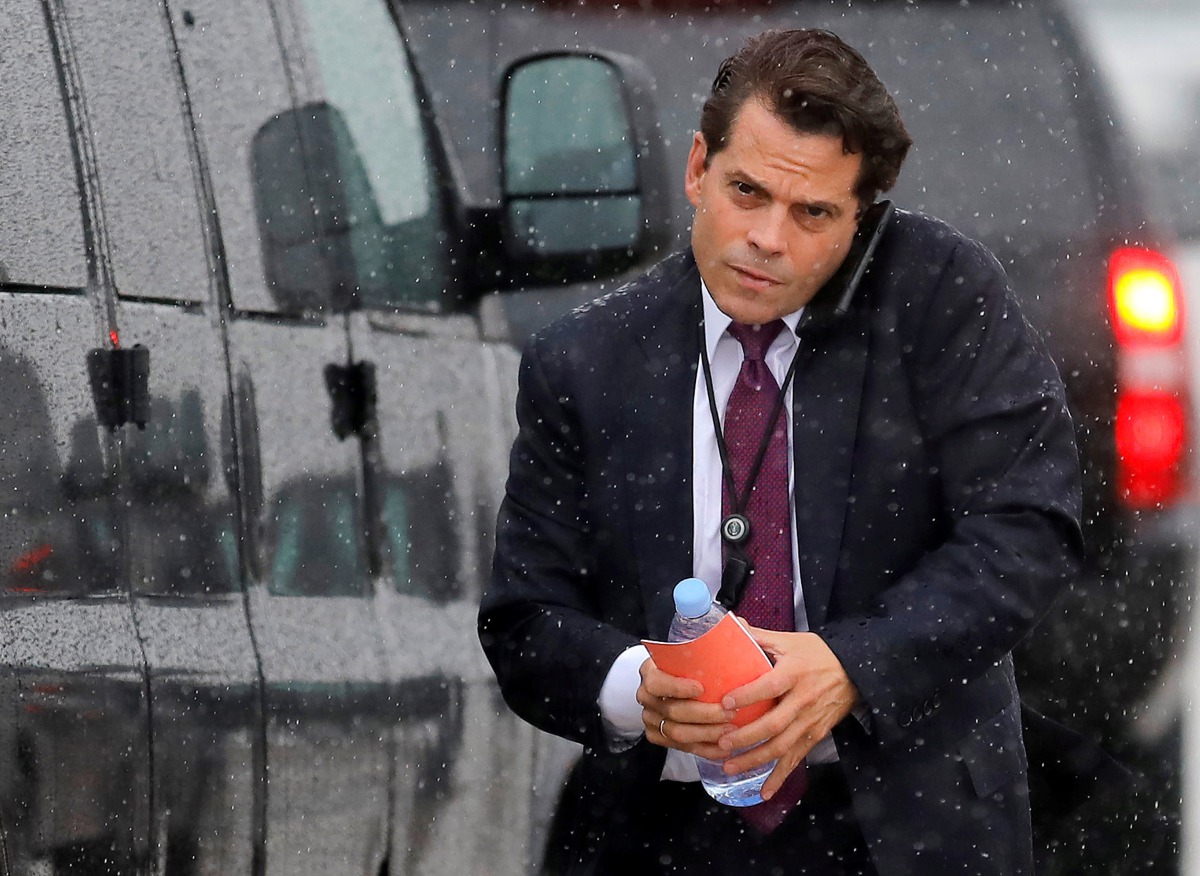 White House Communications Director Anthony Scaramucci arrives to travel with U.S. President Donald Trump to Ronkonkoma, New York from Joint Base Andrews, Maryland, U.S., July 28, 2017. Reuters/Carlos Barria