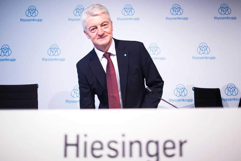 Heinrich Hiesinger, chairman of German industrial group ThyssenKrupp arrives for a press conference in Essen, western Germany, on September 20, 2017. AFP / dpa / Marcel Kusch