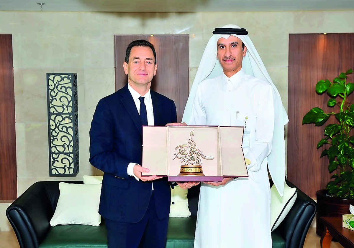 Chairman of General Authority of Customs, Ahmed bin Abdullah Al Jamal, with French Ambassador to Qatar, Eric Chevallier.
