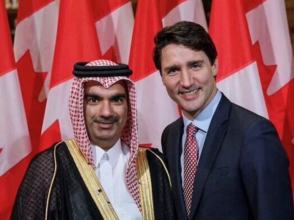 (file Photo)  Qatar's Ambassador to Canada Fahad Mohammed Yusuf Kafood and Canada's Prime Minister Justin Trudeau