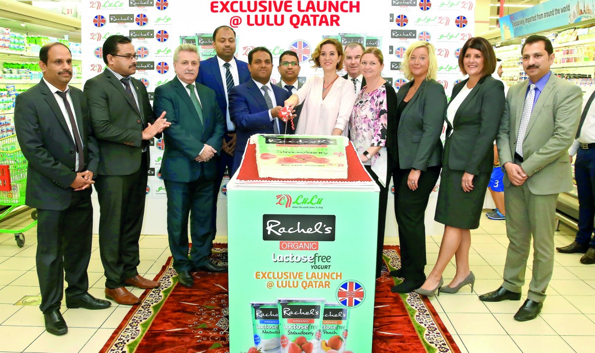 Officials and Lulu staff during the launch. 