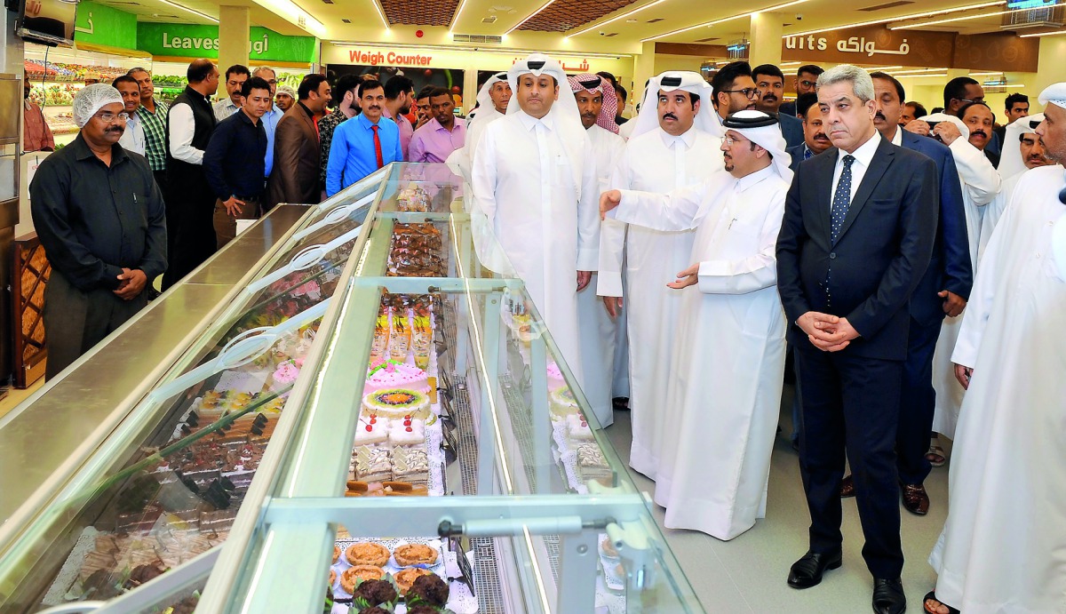 Officials taking a tour at the Souq Al Baladi. Pic: Kammutty VP / The Peninsula