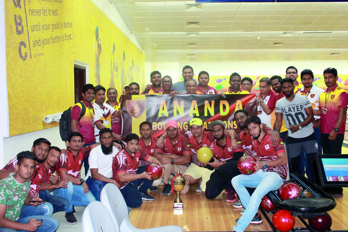 Hameed Al Husseinie College Colombo – Old Boys’ Association of Qatar, winners in the Inter-school OBAs Bowling Tournament, organised by Old Anandians In Qatar pose for a group picture.