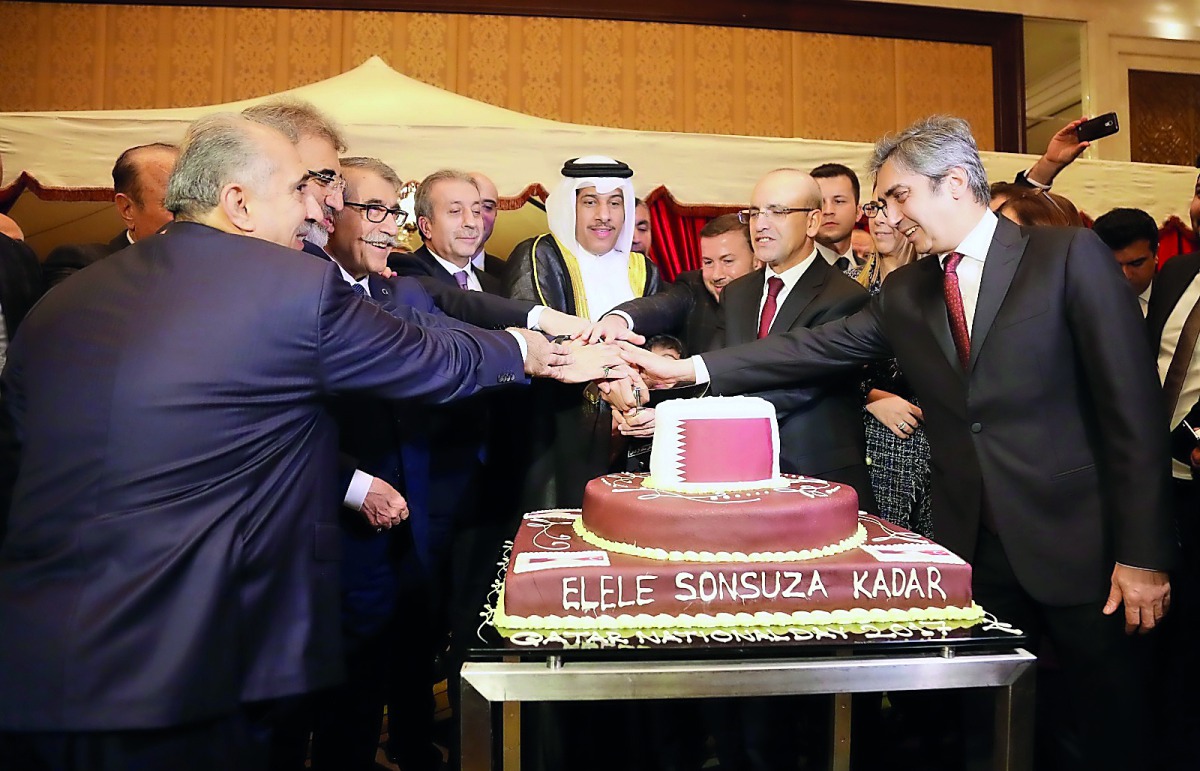 Qatar’s Ambassador to Turkey Salem bin Mubarak Al Shafi and other dignitaries at the National Day celebration.