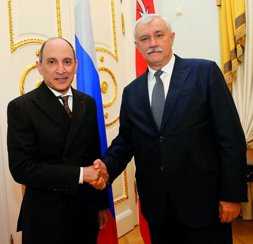 Qatar Airways Group Chief Executive, Akbar Al Baker, with St Petersburg Governor, Georgy Poltavchenko. 