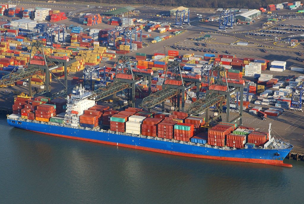 Majd container vessel