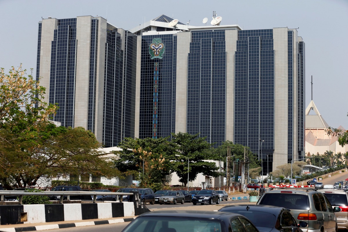 Central Bank of Nigeria's logo is seen on the headquarters building in Abuja, Nigeria January 22, 2018. Reuters/Afolabi Sotunde