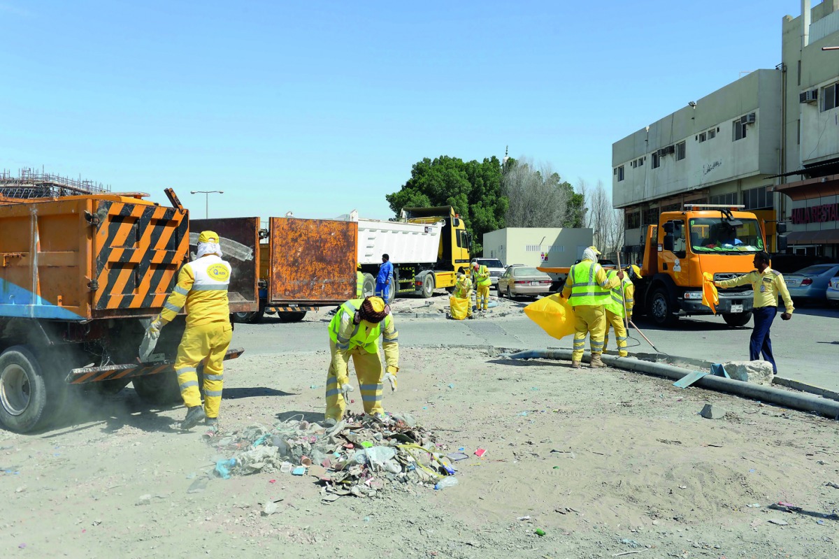 The awareness drive for the implementation of the new Public Hygiene Law.