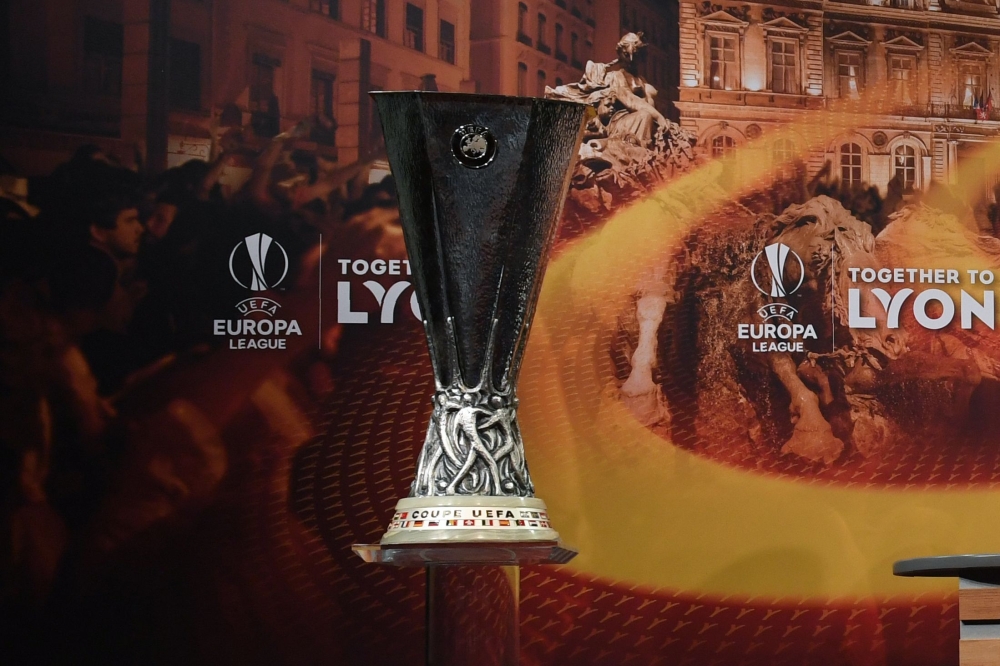 The UEFA Europa League trophy is pictured during the draw for the round of 16 of the UEFA Europa League football tournament at the UEFA headquarters in Nyon, Switzerland on February 23, 2018. / AFP / jean-guy PYTHON
