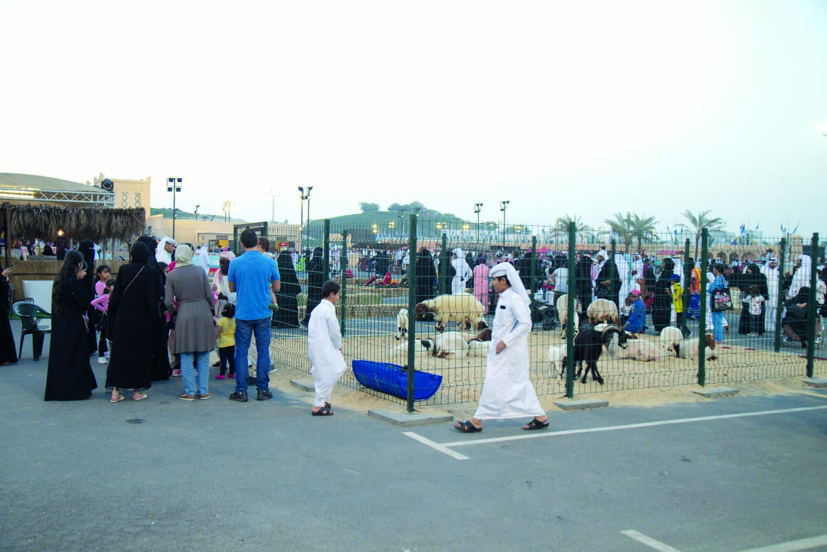 A large number of crowd attending the Halal Qatar Festival.