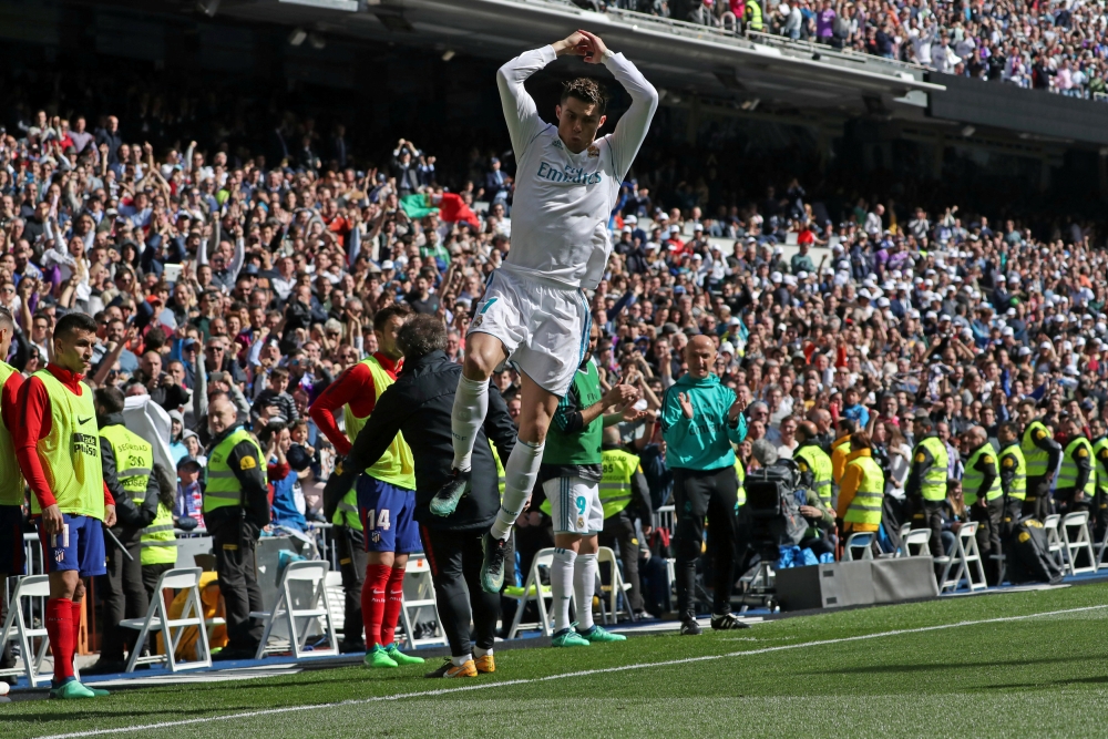 Real Madrid's Cristiano Ronaldo celebrates scoring their first goal REUTERS/Susana Vera