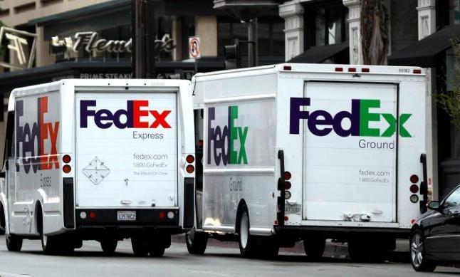 FedEx delivery trucks are pictured in Pasadena, California U.S., March 21, 2017. Reuters/Mario Anzuoni