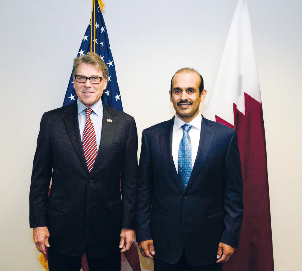 Qatar Petroleum President and CEO Saad Sherida Al Kaabi with US Secretary of Energy Rick Perry.