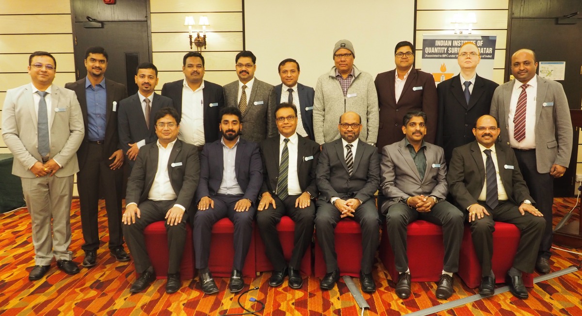 IIQS members with Guest Speaker, during the event.