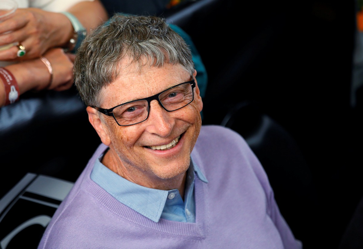 Microsoft founder Bill Gates waits to play table tennis during the Berkshire Hathaway annual meeting weekend in Omaha, Nebraska, May 7, 2017. Reuters/Rick Wilking