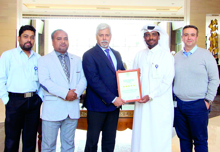 The officials during the award ceremony.