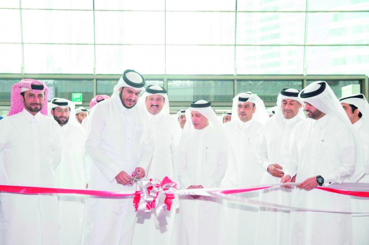H E Sheikh Mohammed bin Hamad bin Qassim Al Thani, Deputy Governor of Qatar Central Bank, who is also the Vice-Chairman of Qatar Development Bank (QDB), cutting the ribbon to mark the official opening of the 4th edition of Government Procurement and Contr