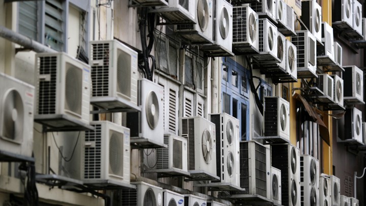 Eighty-seven percent of U.S. households had some kind of air conditioning in 2015, up from 55.6% in 1978. (Vivek Prakash / Reuters)  